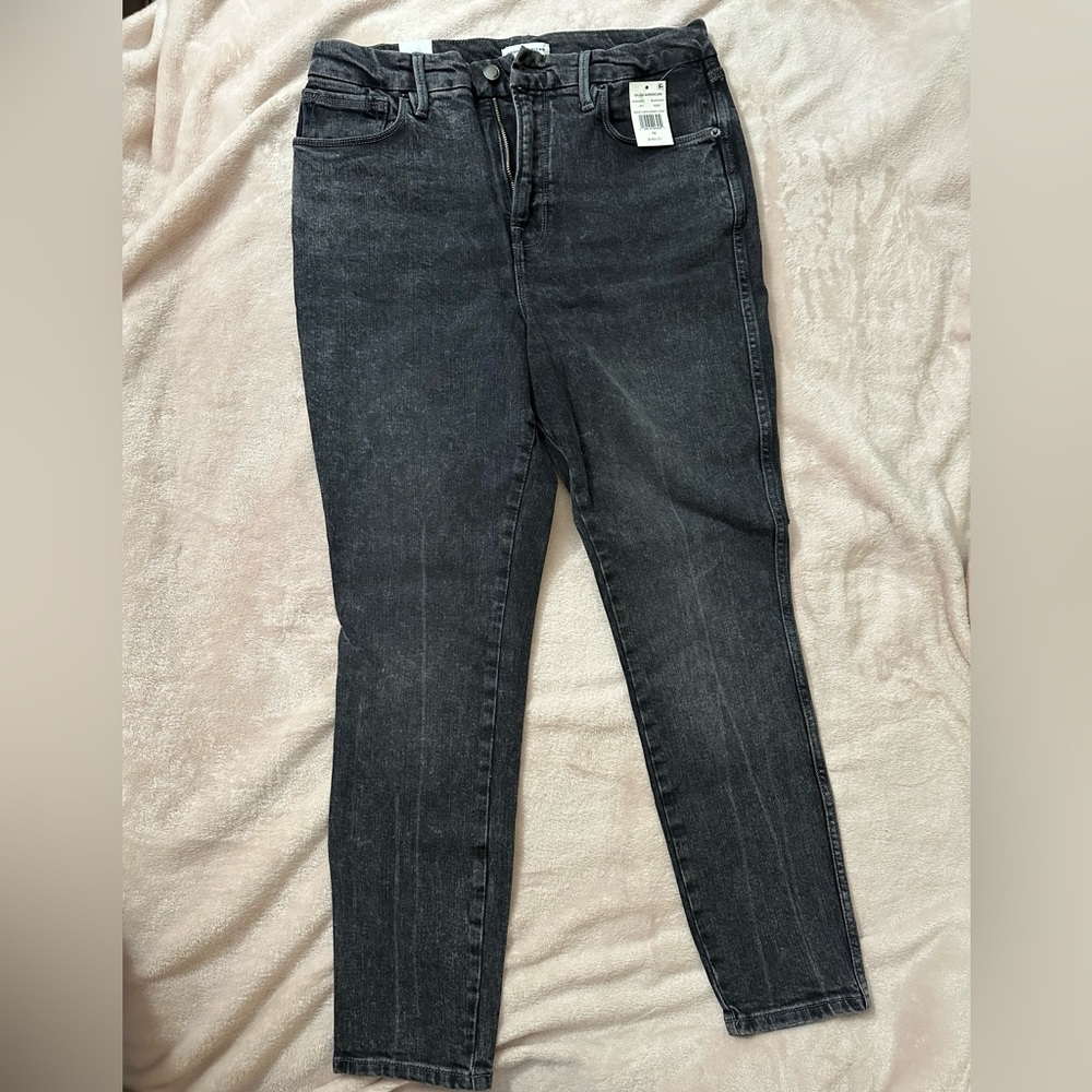 COPY - NWT Good American Good Curve Skinny Crop Jeans Size 12/31